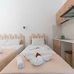 Dodomar Selections Hotel Perissa (Santorini)